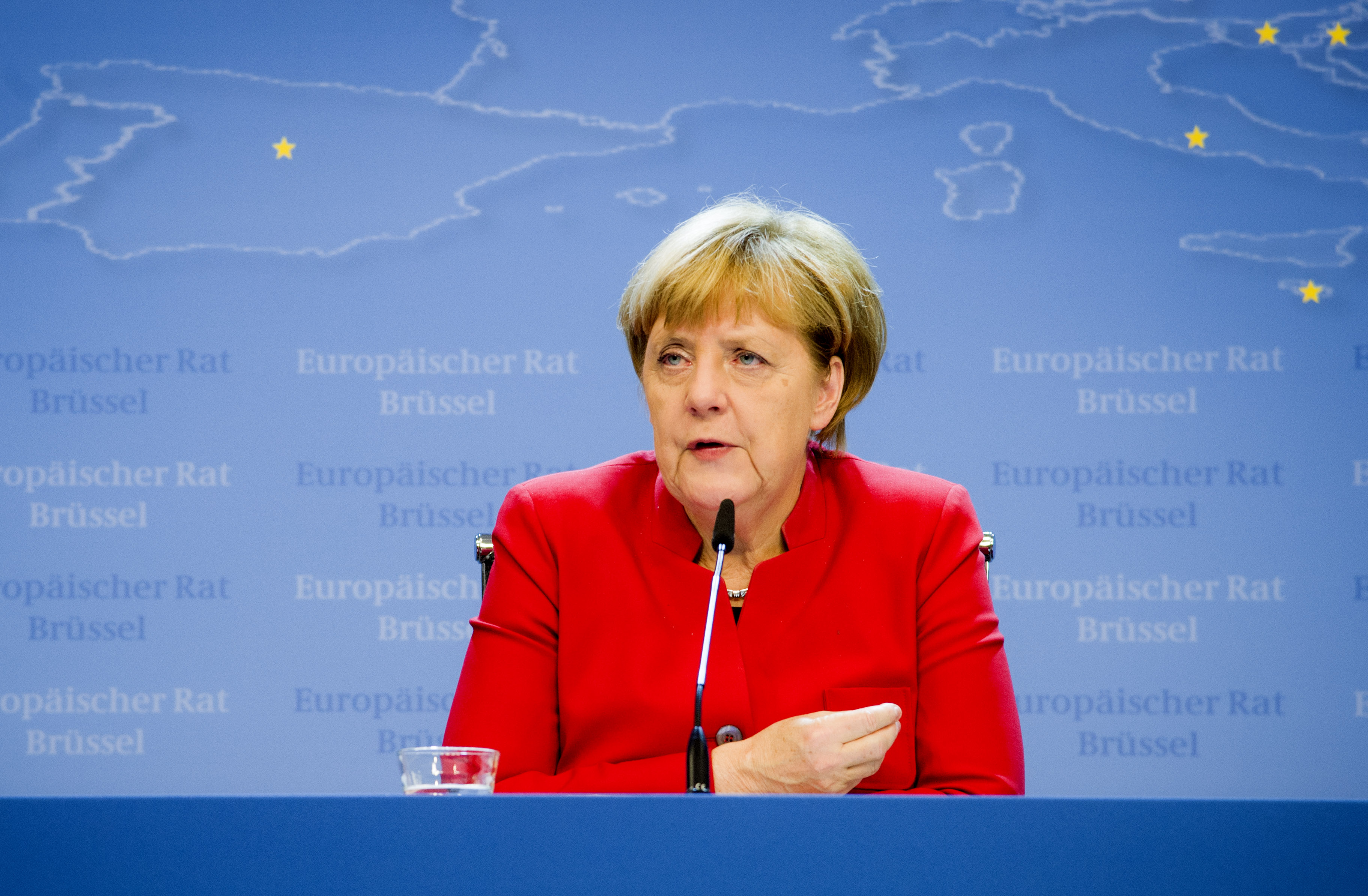 Θα σαρώσει το «φαινόμενο Μέρκελ» και τον Σεπτέμβριο;